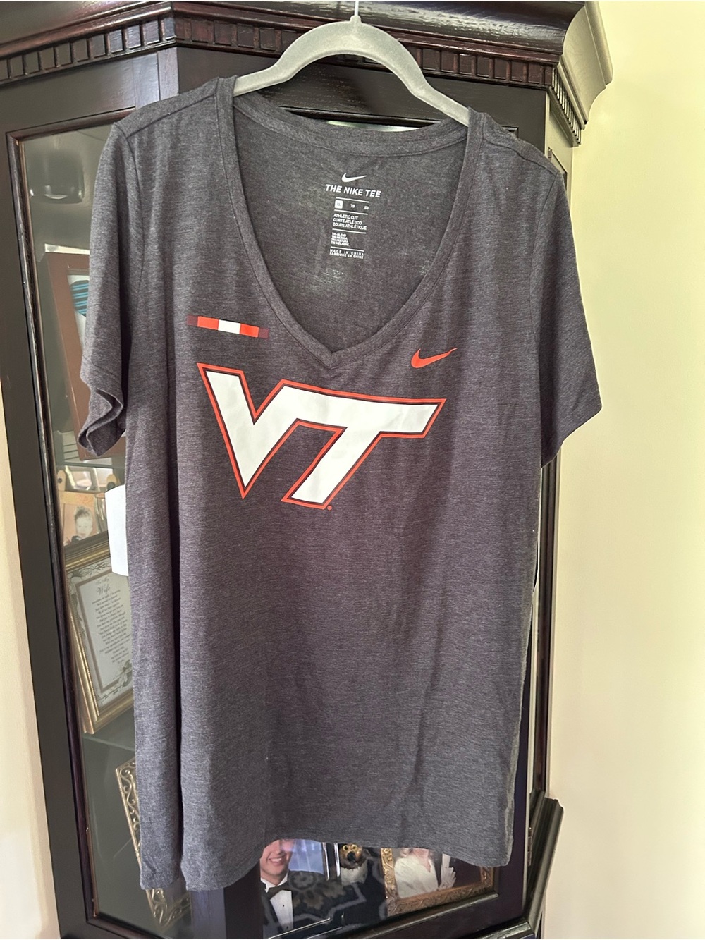 Nike Women's Virginia Tech VT V-Neck Tee - Charcoal/Orange Size XL NWT